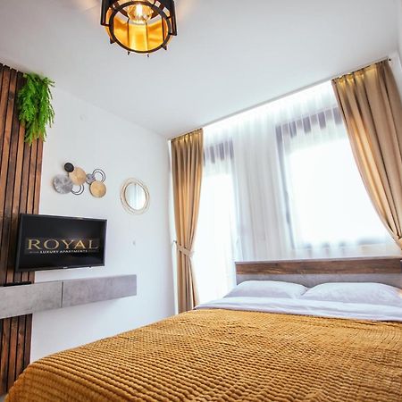 Royal Luxury Apartment Vrsac Esterno foto