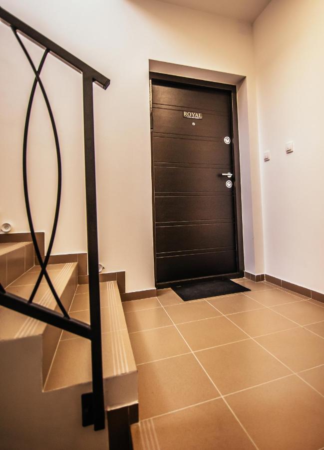 Royal Luxury Apartment Vrsac Esterno foto